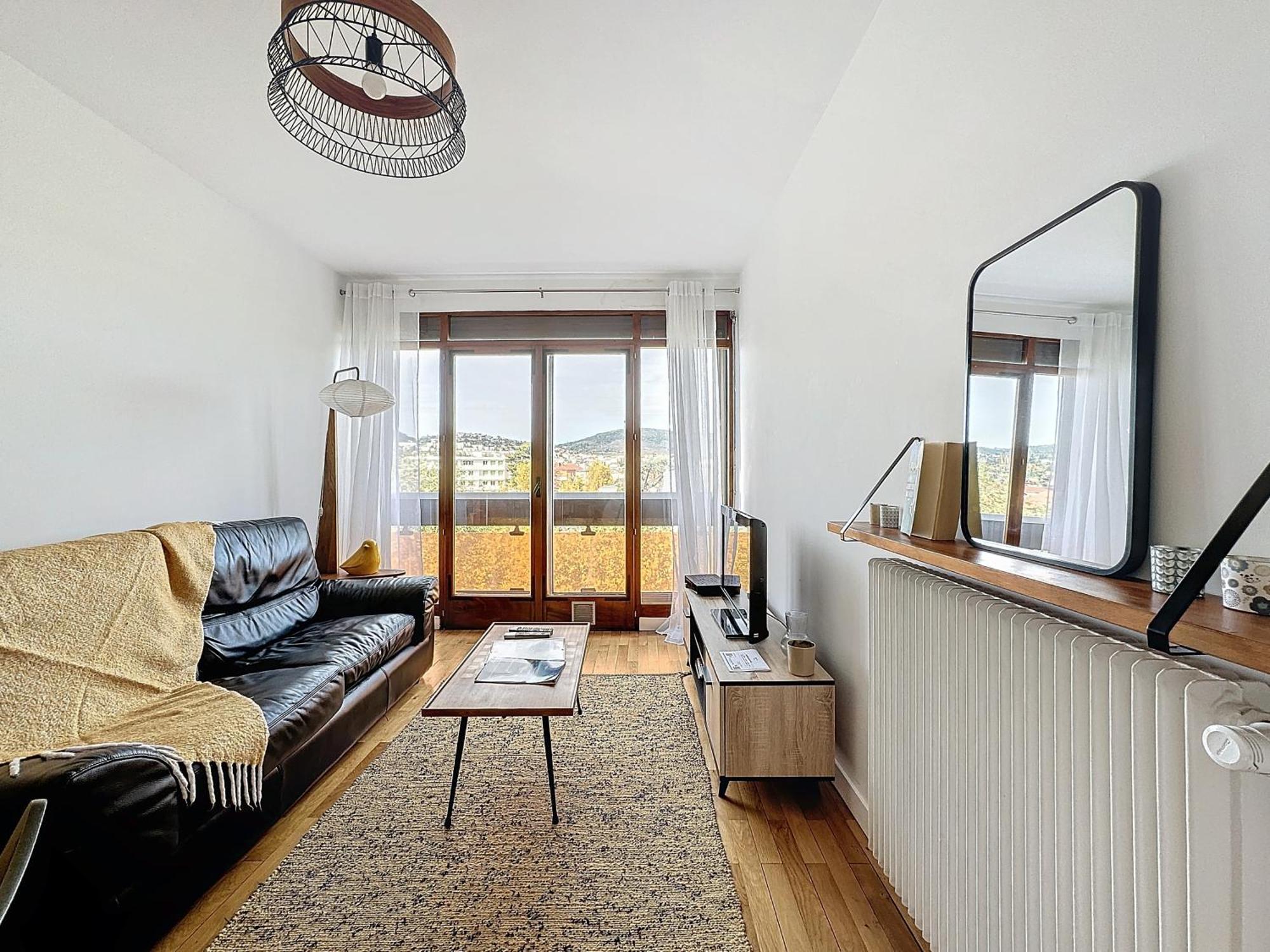 La Lassolas - Charmant T2 Avec Balcon Et Garage 洽马来里斯 外观 照片